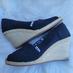 Toms Open Toed Espadrille Wedge 8.5